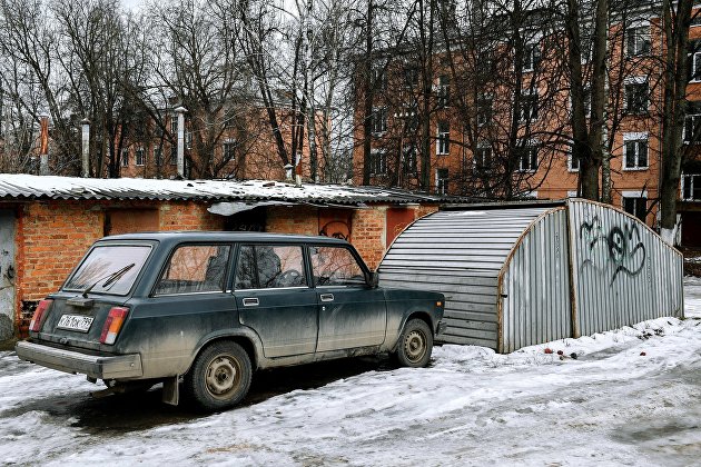 Нелегальные гаражи россиян хотят зарегистрировать за 10 тысяч рублей