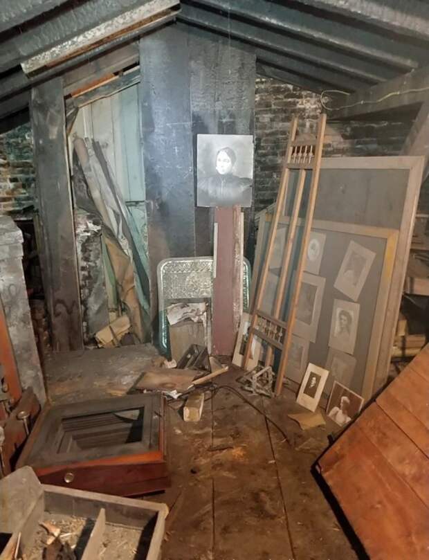 Для неопытного глаза находка могла показаться лишь мусором и ненужным хламом. | Фото: zanzib.livejournal.com. Для неопытного глаза находка могла показаться лишь мусором и ненужным хламом. | Фото: zanzib.livejournal.com.