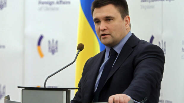 Поляки выдали разгромную рецензию на статью главы МИД Украины о Польше