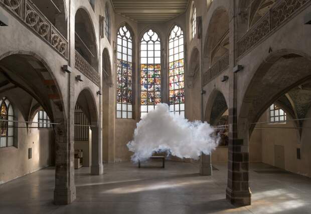 Облака как повод поговорить об искусстве. Berndnaut Smilde (фотограф)