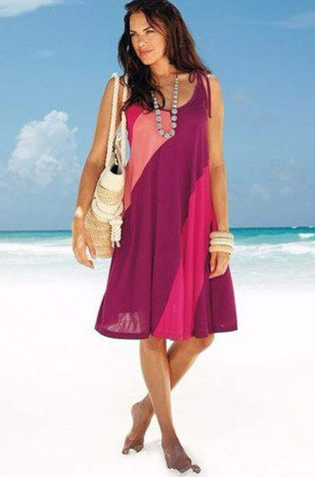 Модель пляжного платья
