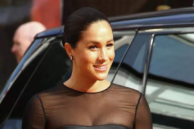 Меган Маркл опубликовала фото с дочерью и принцем Гарри