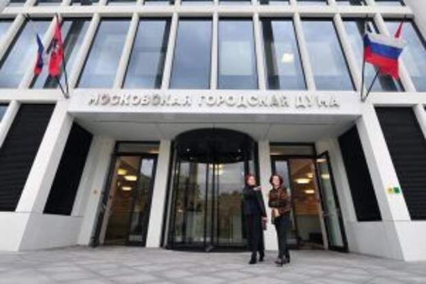 Депутат Мосгордумы Семенников: Байкерам запретят движение возле Патриарших прудов с 22:00 до 7:00. Фото: сайт мэра Москвы