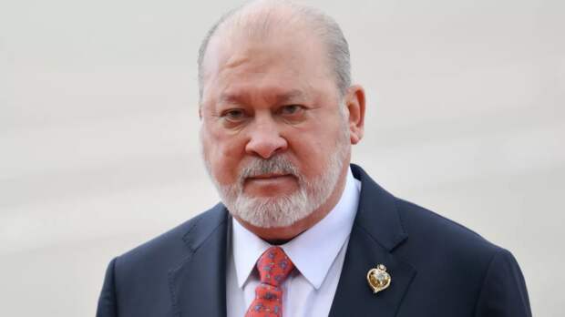 Король Малайзии султан Ибрагим оставил запись в книге почётных гостей Эрмитажа