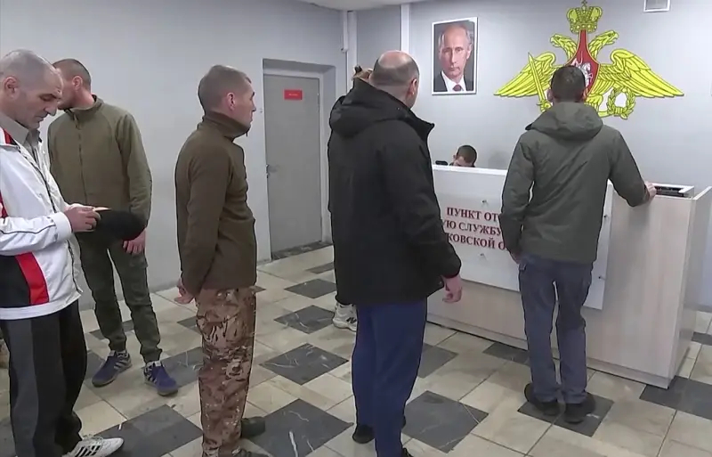 Такой потребности нет: Песков прокомментировал очередную публикацию в западной прессе о якобы новой мобилизации в РФ
