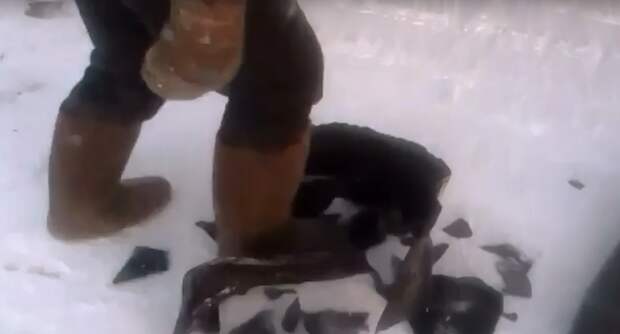На Ямале из-за морозов покрышки ломаются как сучки ynews, видео, интересное, мороз, покрышки, сучки, ямал