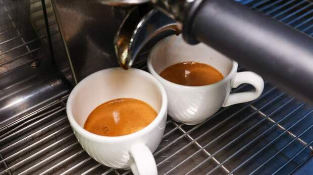 Питейное поведение: в РФ растут продажи кофе и гаджетов для его приготовления