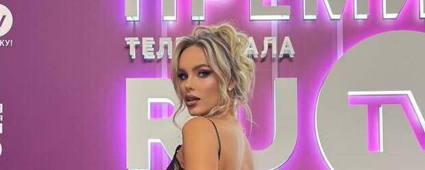 Беременная певица Ханна ответила на вопрос поклонника о поле будущего ребенка