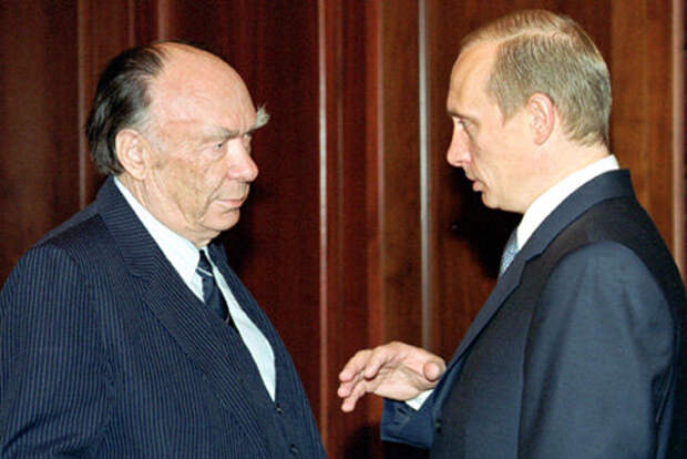 А. Н. Яковлев и В. В. Путин