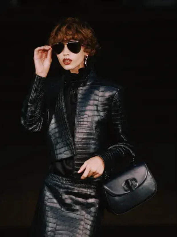 Матильда Гварлиани в образе из коллекции Gucci La Famiglia