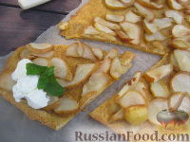 Фото к рецепту: Морковный пирог с грушами