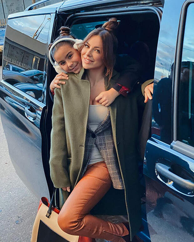 Ани Лорак с дочерью