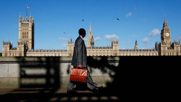 В Великобритании в преддверии новых выборов распустили парламент