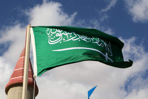 Саудовская Аравия вручила США «черную метку». Эпоха доллара начала свой последний отсчет