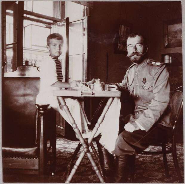 TheRomanovs12 800x795 Фотографии семьи Романовых, которые вы вряд ли видели