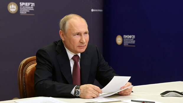 Песков рассказал о пленарном заседании ПМЭФ с участием Путина 