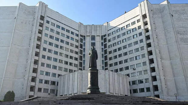 СВР: Британия и Франция готовятся передать Киеву ядерное оружие