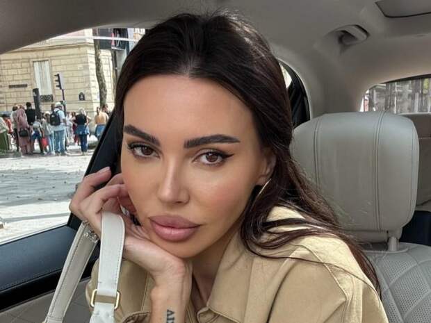 Самойлова с букетом от друга, а Кока с любимым: День святого Валентина звезд