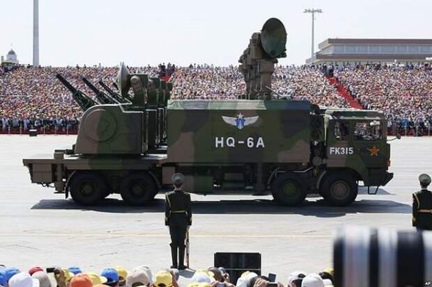 Китай продемонстрировал новейшее оружие на военном параде