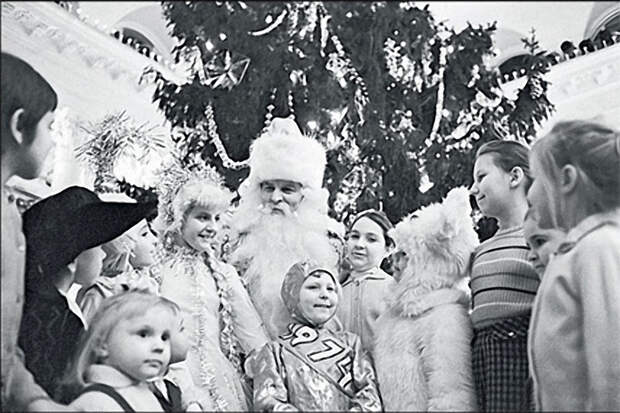 1974. Елка в Колонном зале Дома союзов.jpg