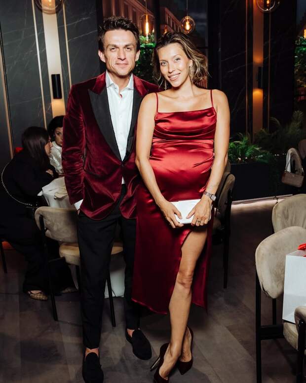 Регина Тодоренко и Влад Топалов стали родителями в третий раз Регина Тодоренко и Влад Топалов стали родителями в третий раз