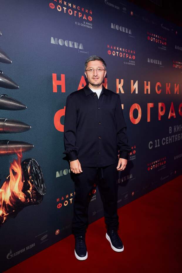 Оккупация: Фэйя Цзоу, Анатолий Цой и Ван Сяожань Оккупация: Фэйя Цзоу, Анатолий Цой и Ван Сяожань