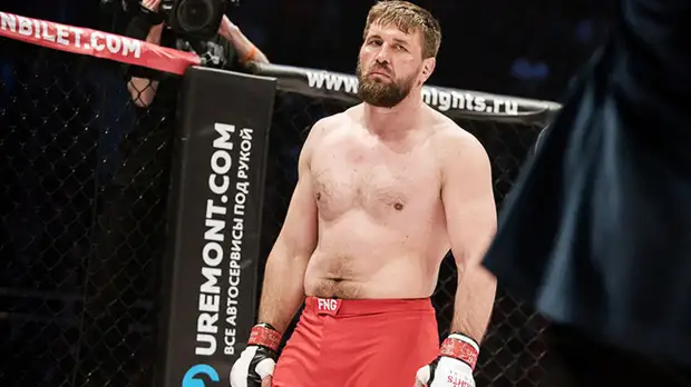 Минаков оценил шансы Волкова на завоевание титула чемпиона UFC