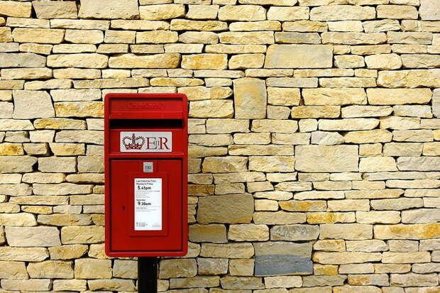Первые почтовые службы для населения появились в Европе в XVI веке