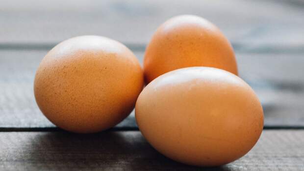 Диетолог Кэмпбелл заявил о пользе куриных яиц для мозга