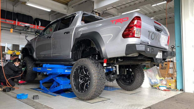 4WD против AWD: в каких условиях один полный привод лучше другого