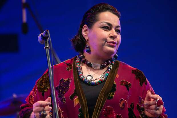 Артистка Мерабова: Пугачеву окружают не друзья, а свита