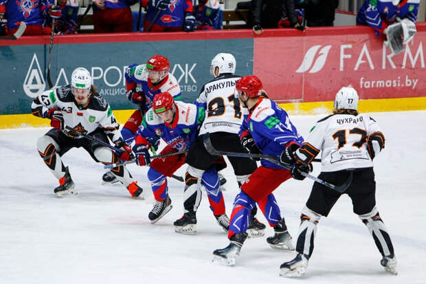 Хоккеисты "Славутича" одержали победу