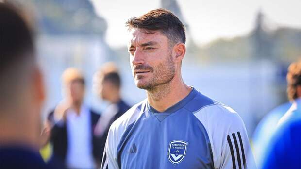 Риера, которым интересовался «Спартак», покинул «Целе» и возглавил «Айнтрахт»