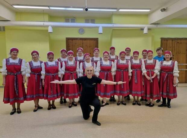 Пенсионеры Западного Дегунина организовали танцевальный коллектив