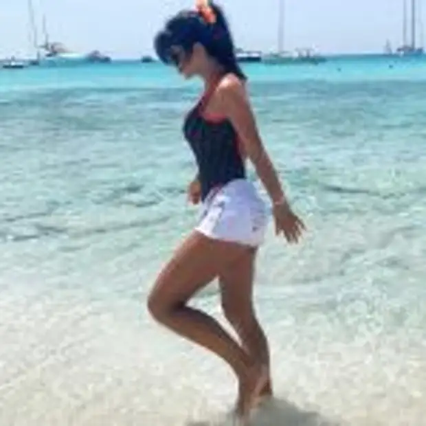 Девушка недели – Даниэлла Семаан, ливанская модель и жена полузащитника «Монако» Сеска Фабрегаса