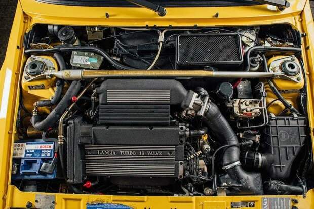 Лимитированный Lancia Delta HF Integrale Evoluzione Giallo Ferrari