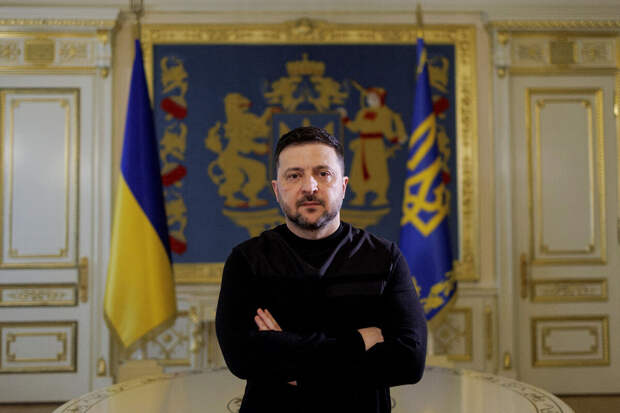 Зеленский ответил на слова Вэнса о сокращении поставок оружия США на Украину