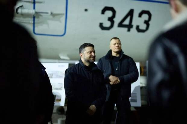 Зеленский заявил о готовности продолжить бои, если его не устроит мирный договор