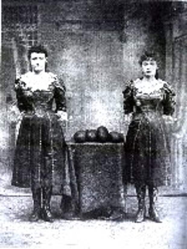 Сестры Джонсон, 1900е