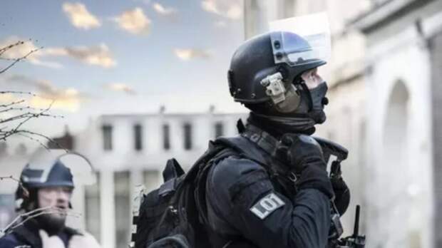 В Париже подросток хотел взорвать офис Bank of America и был задержан