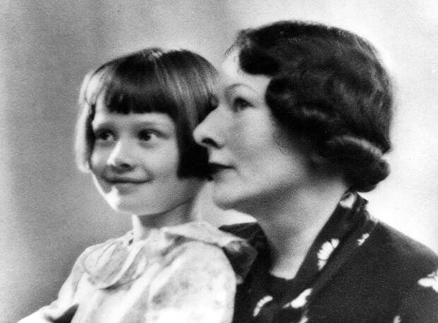 Одри Хепбёрн с матерью