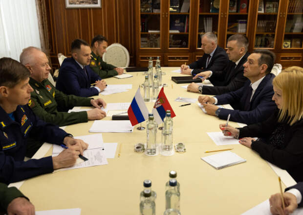 Замглавы МО РФ встретился с зампредом правительства Сербии
