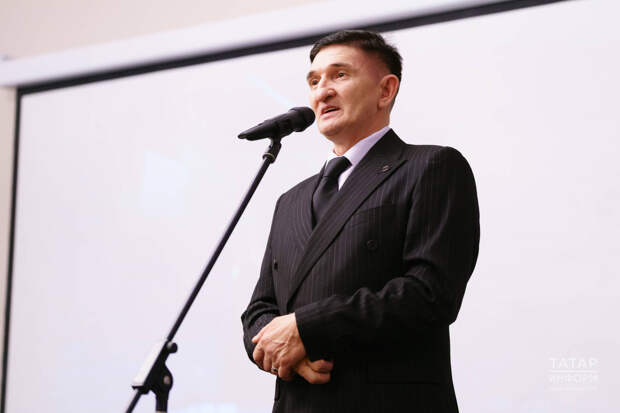 Олег Фазылҗанов: Татарда кино да, спектакль куярлык та әйбер бар - ача белергә генә кирәк