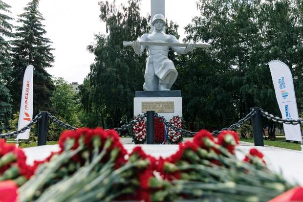Московский НПЗ отреставрировал мемориалы Великой отечественной войны