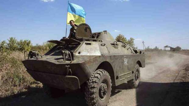 НМ ДНР: боевики продолжают размещать технику на подконтрольной Украине территории
