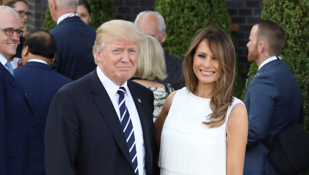 Мелания Трамп пыталась прервать переговоры супруга с Владимиром Путиным