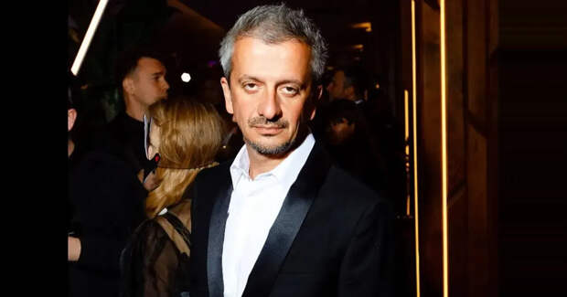 "Пропал МХАТ". На Spletnik обсуждают скандал с назначением Константина Богомолова ректором Школы-студии МХАТ