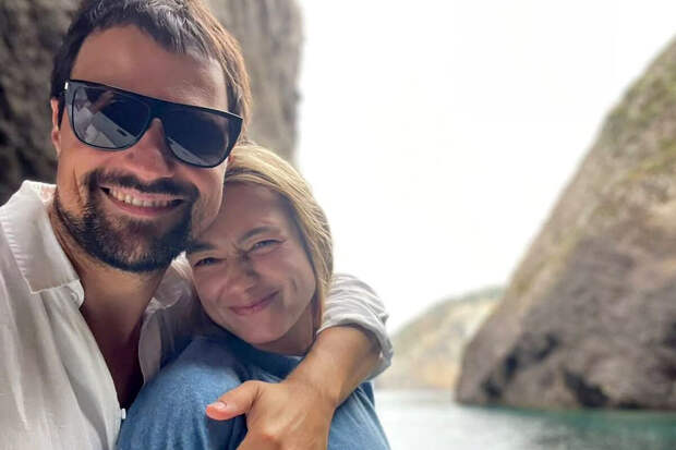 СтарХит: актриса Акиньшина тайно вышла замуж за Козловского