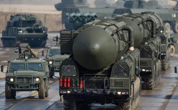 Не понимаю, почему Россия и Китай не создают Военный союз. И не добавляют к нему Иран и Северную Корею. Такой Союз ведь был бы крайне выгоден всем четырем участникам.-5