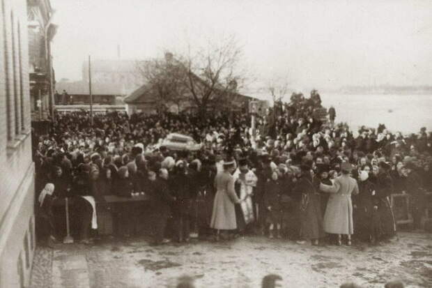 165Послание Матроны Петербургской (Босоножки) всем людям Послание Матроны Петербургской (Босоножки) всем людям